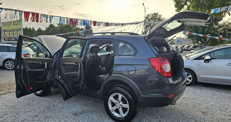 Chevrolet Captiva cena 23900 przebieg: 189000, rok produkcji 2007 z Cieszanów małe 704